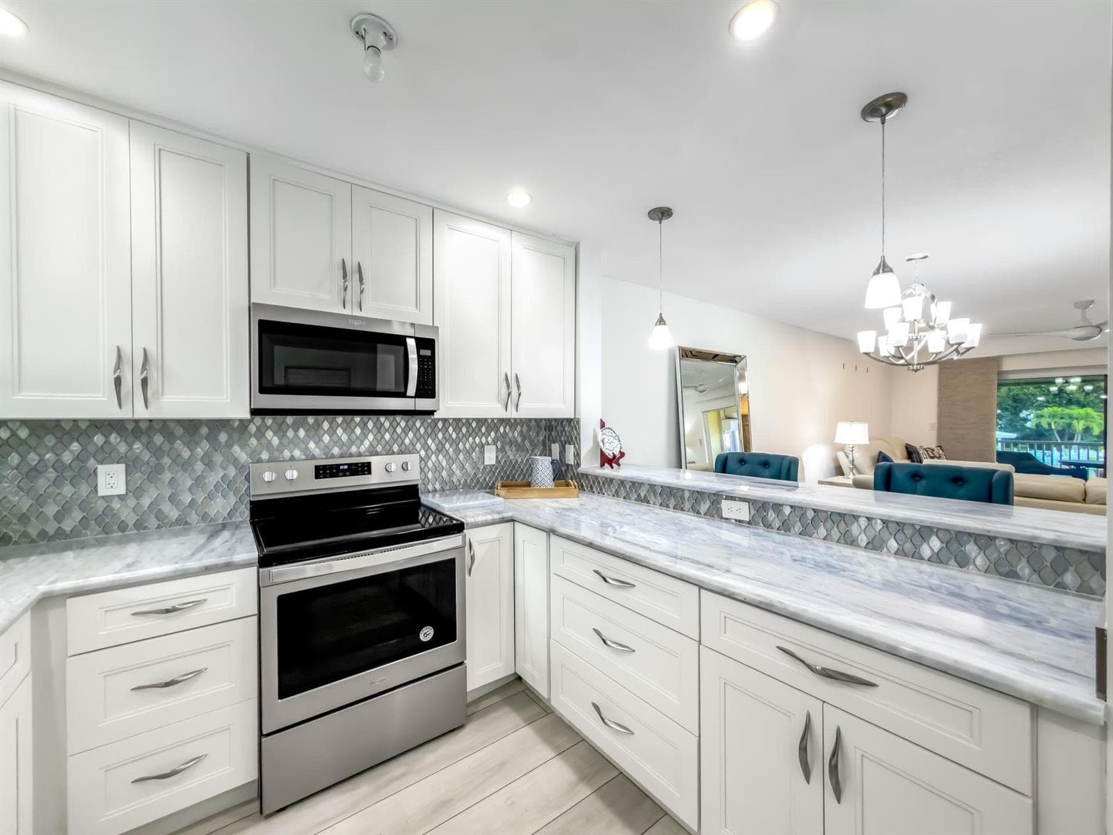 2301 NE 36th Street 202 photo 18