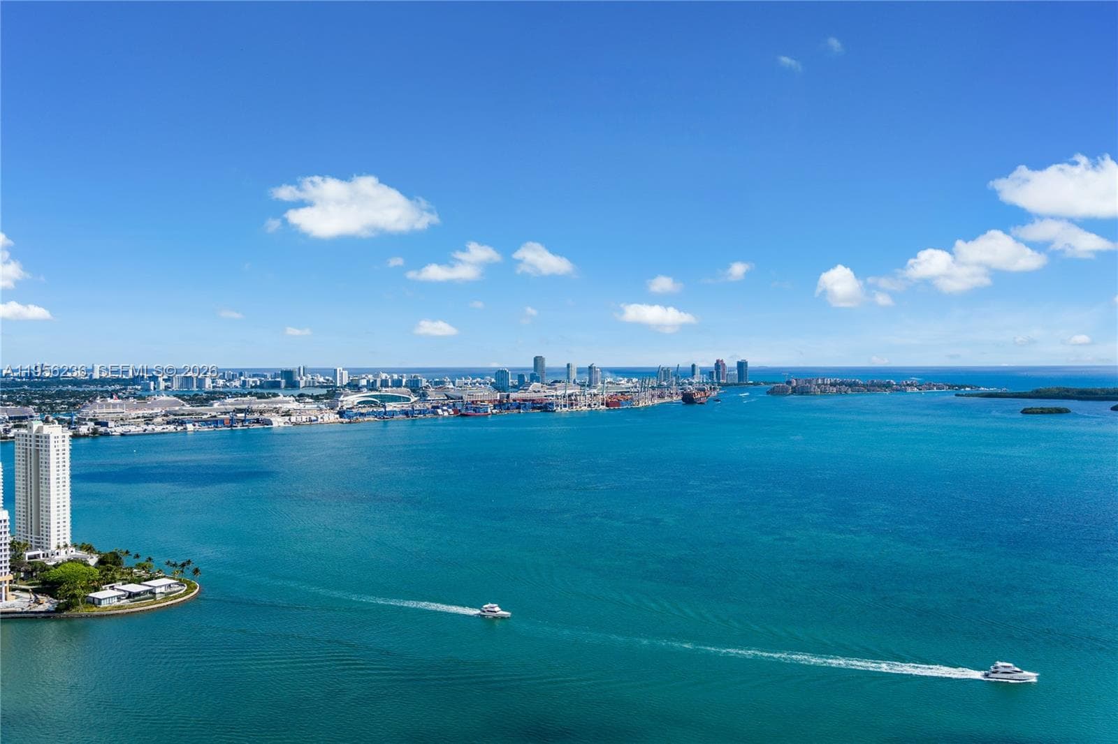 1331 Brickell Bay Dr PH4605 photo 3