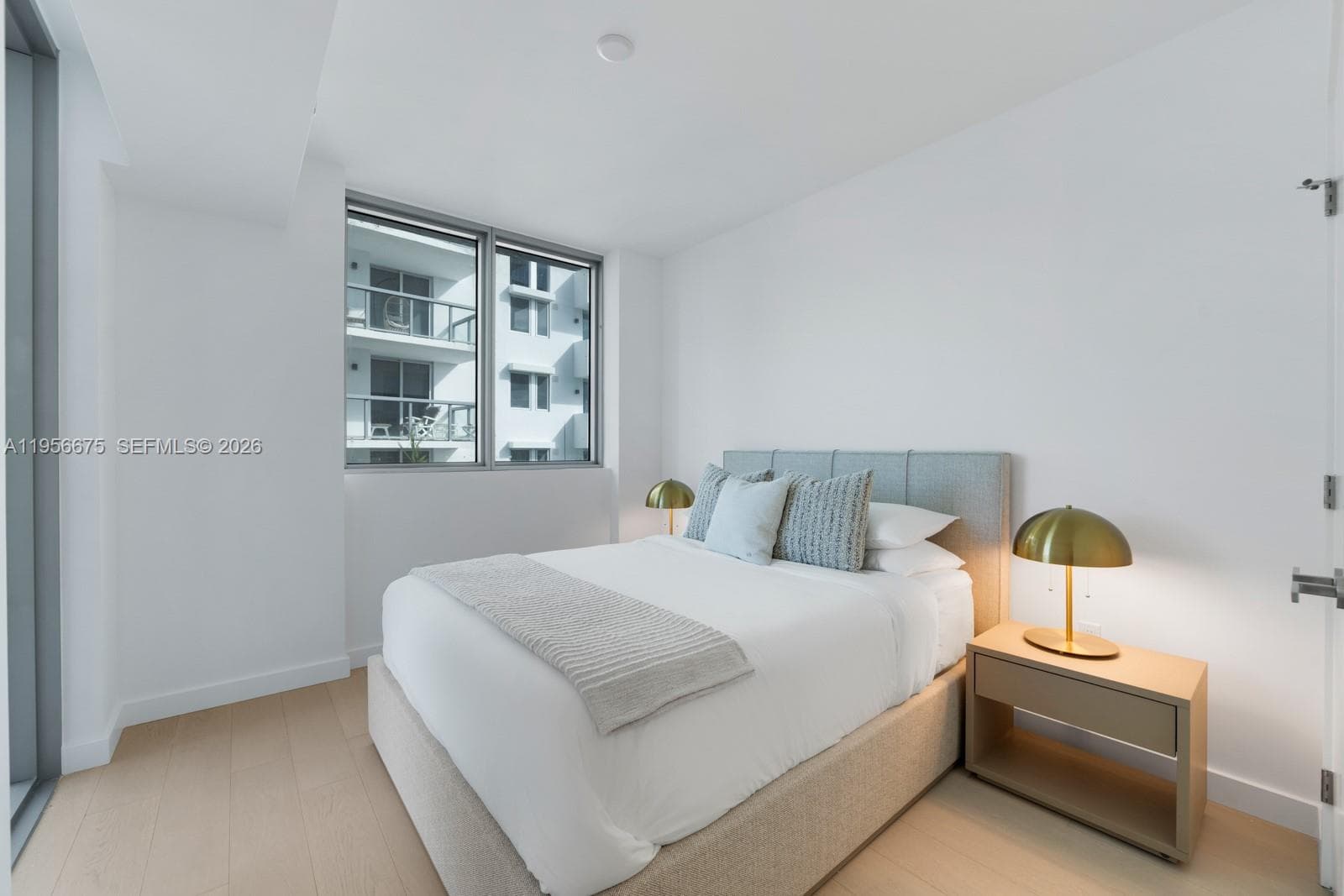 9221 E Bay Harbor Drive 412 photo 15