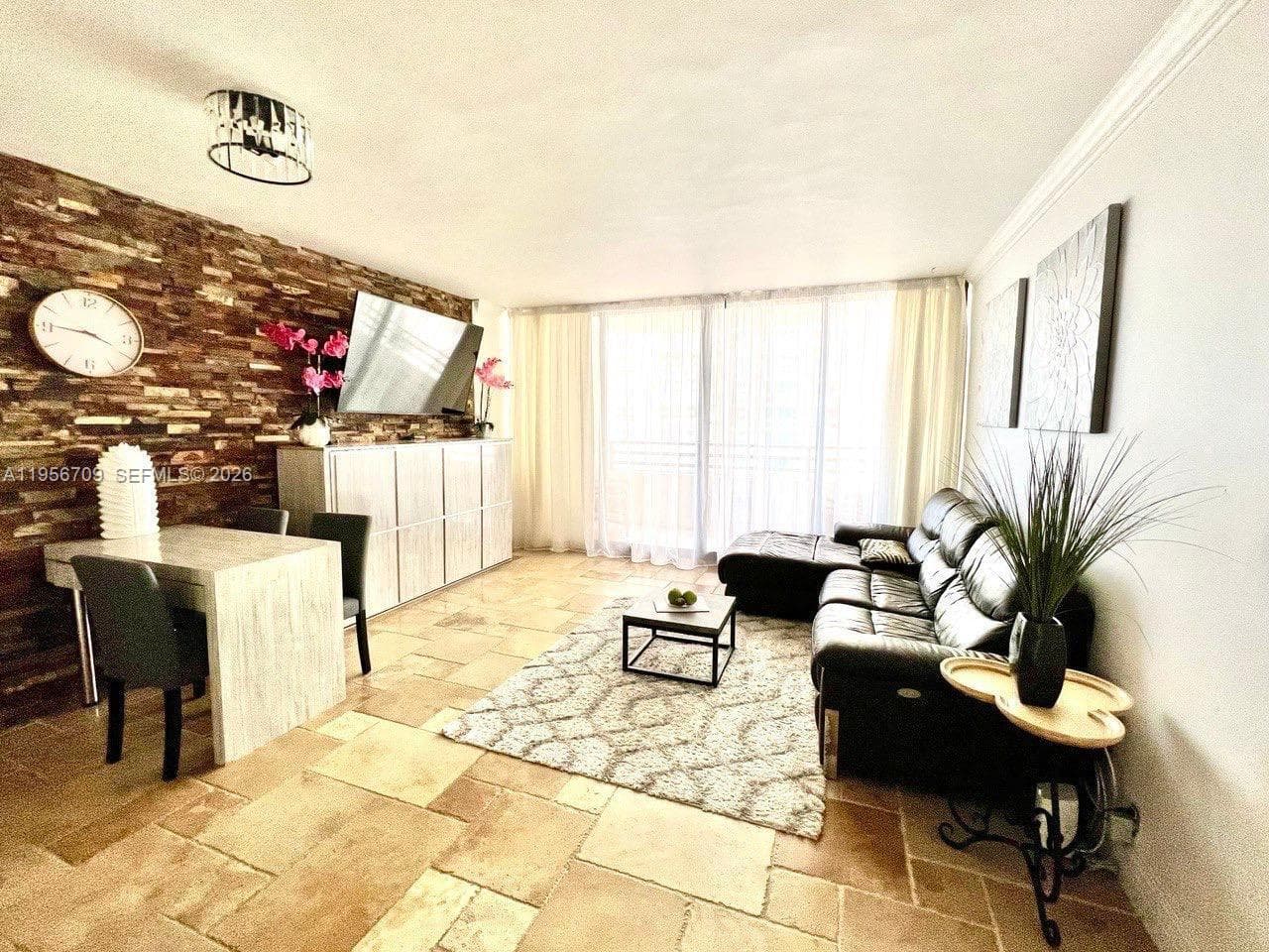 3505 S Ocean Dr 619 photo 3