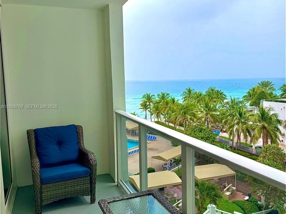 3505 S Ocean Dr 619 photo 10