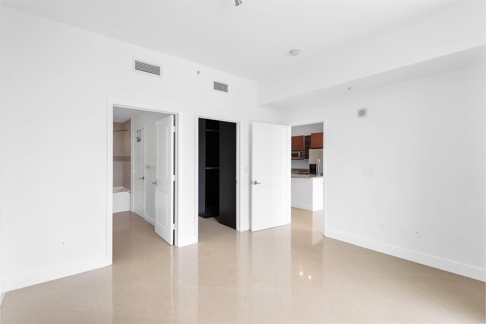 1945 S Ocean Drive 307 photo 12