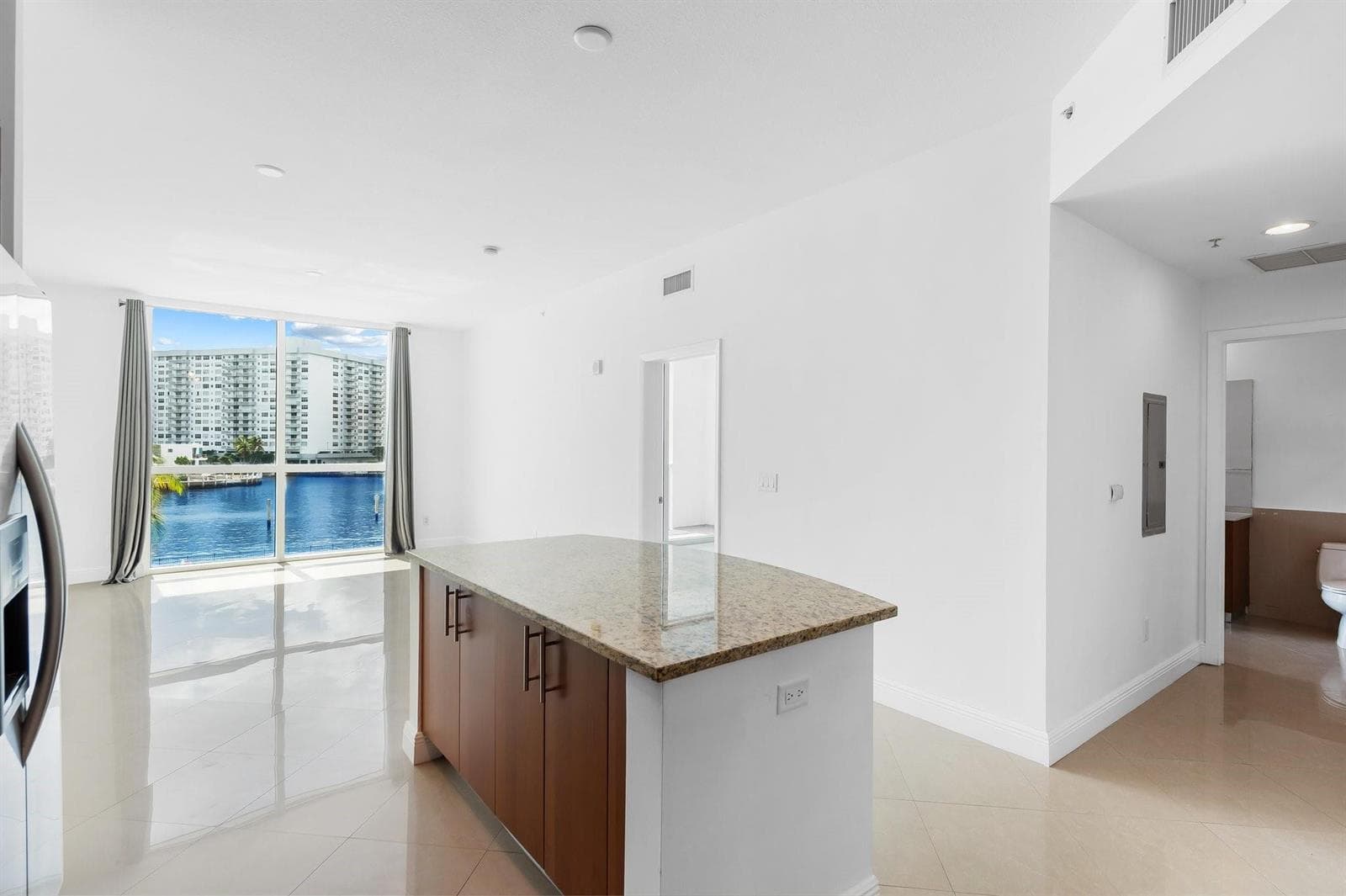 1945 S Ocean Drive 307 photo 9