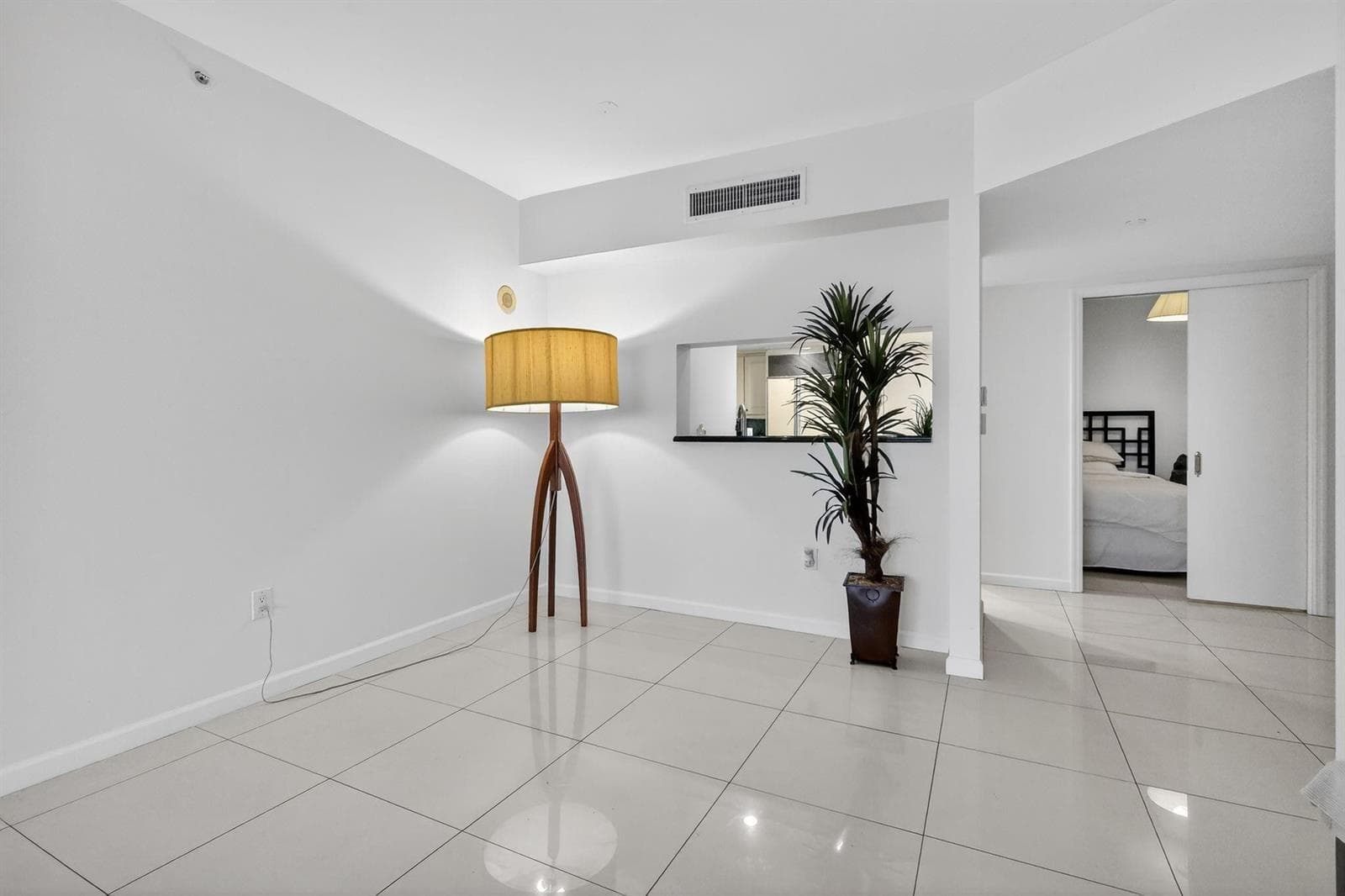 9595 Collins Avenue N-8f photo 11