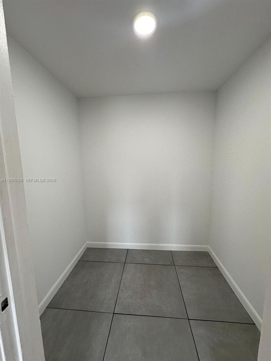 1289 Marseille Dr 50 photo 16