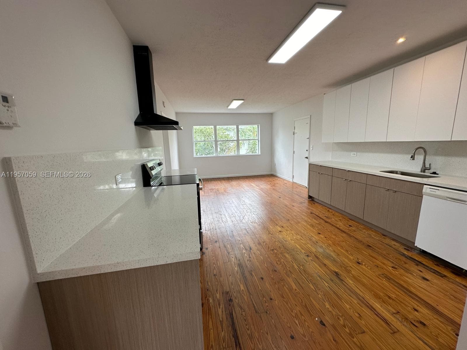 1289 Marseille Dr 50 photo 10