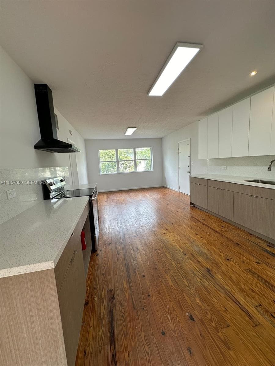 1289 Marseille Dr 50 photo 14