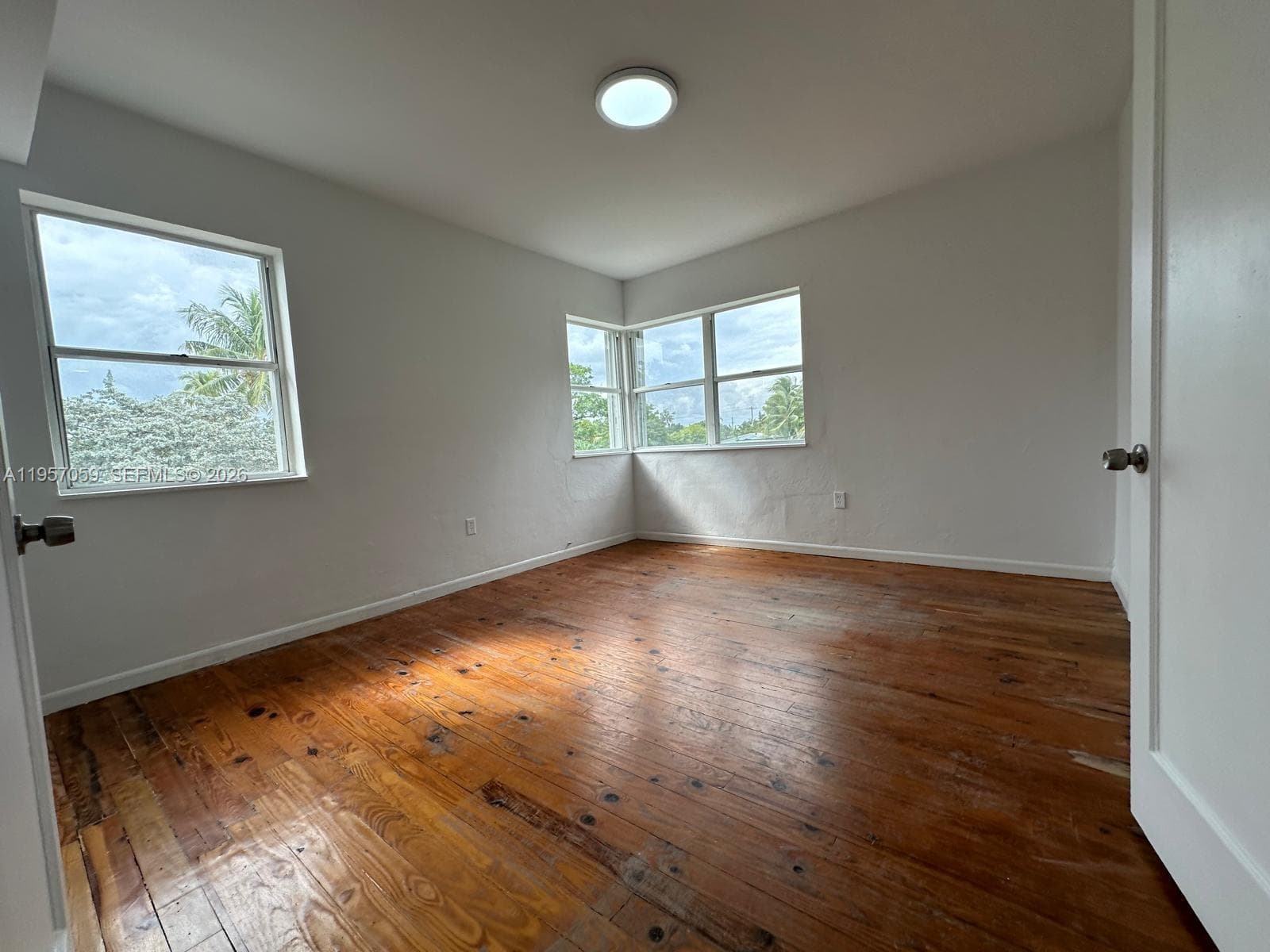 1289 Marseille Dr 50 photo 19