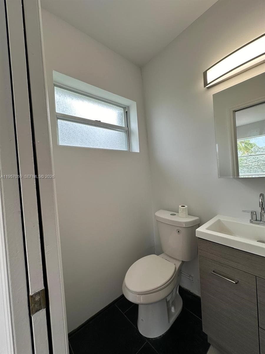 1289 Marseille Dr 50 photo 21