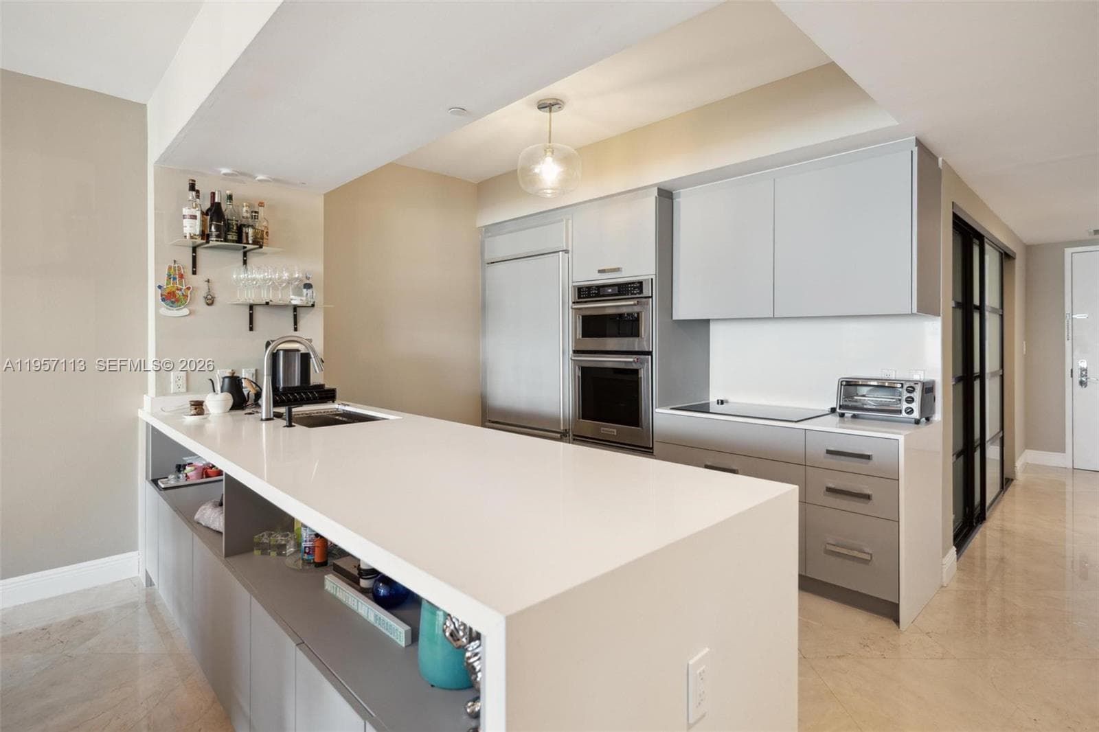 1830 S Ocean Dr 4211 photo 2