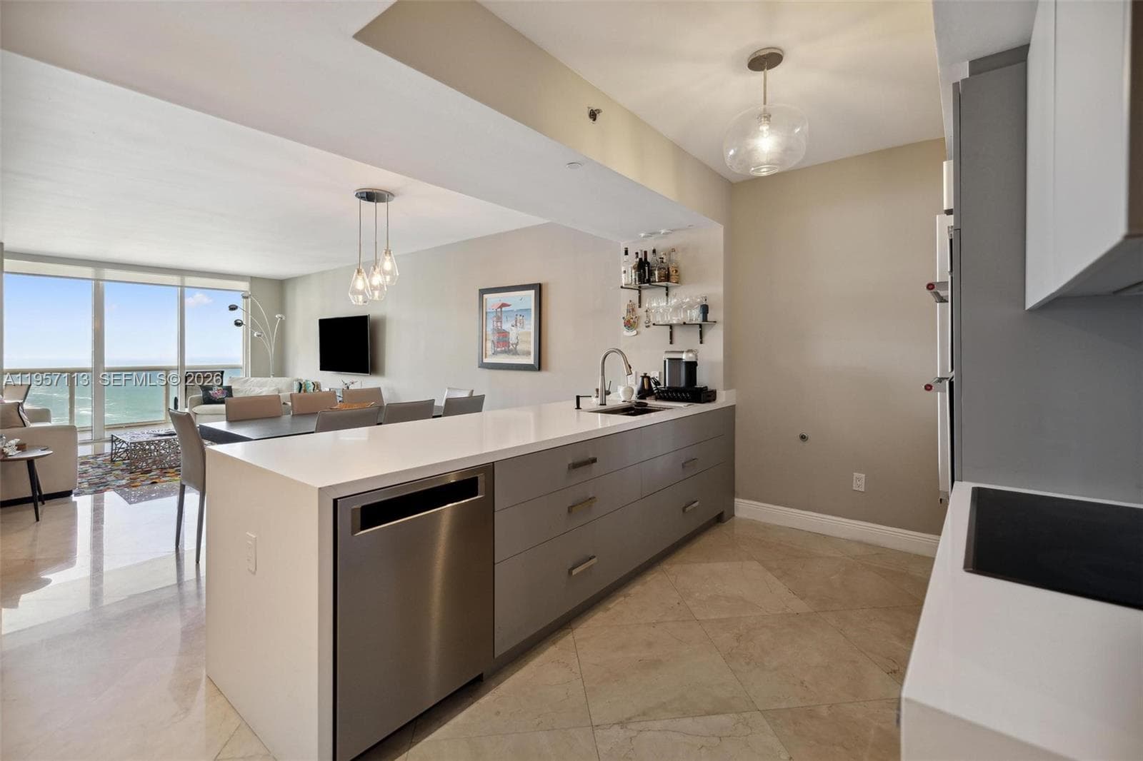 1830 S Ocean Dr 4211 photo 1