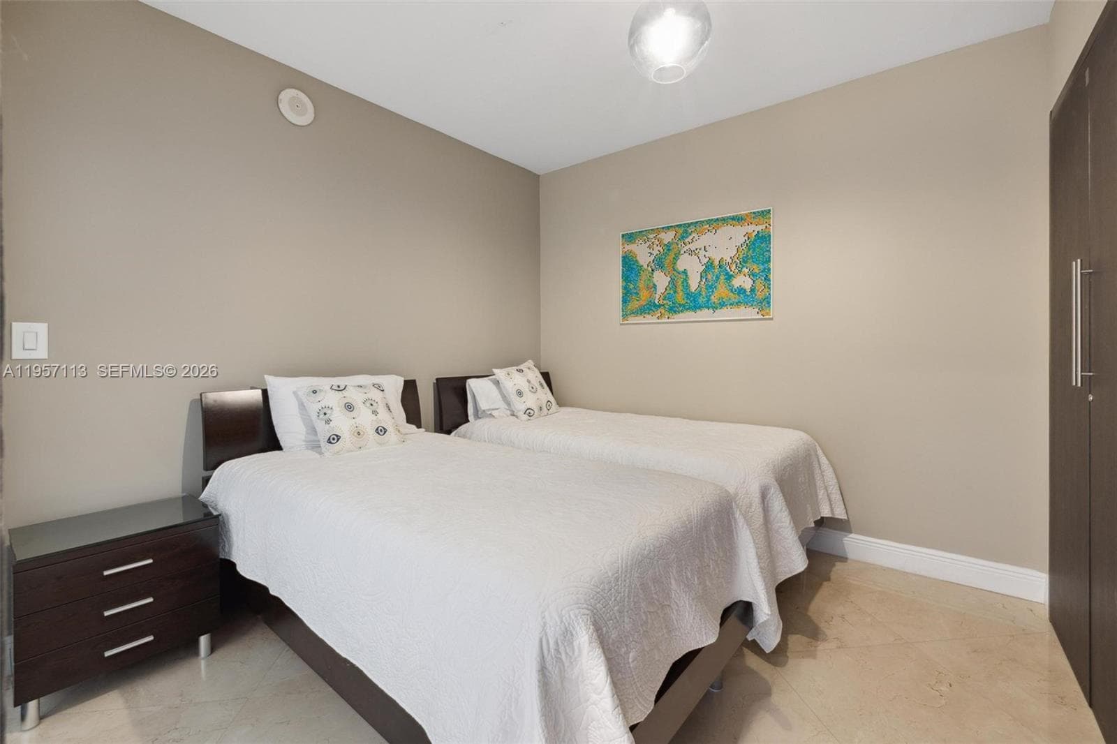 1830 S Ocean Dr 4211 photo 21