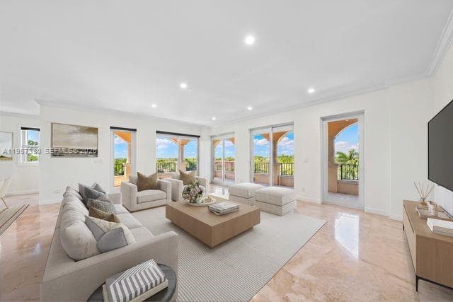 13633 Deering Bay Dr 256 photo 1