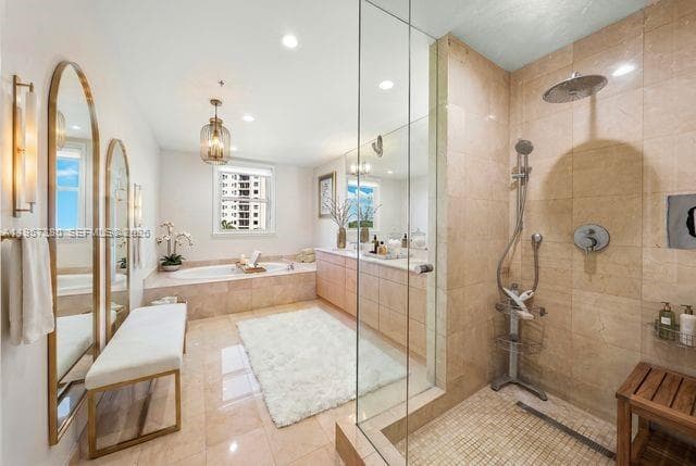13633 Deering Bay Dr 256 photo 8