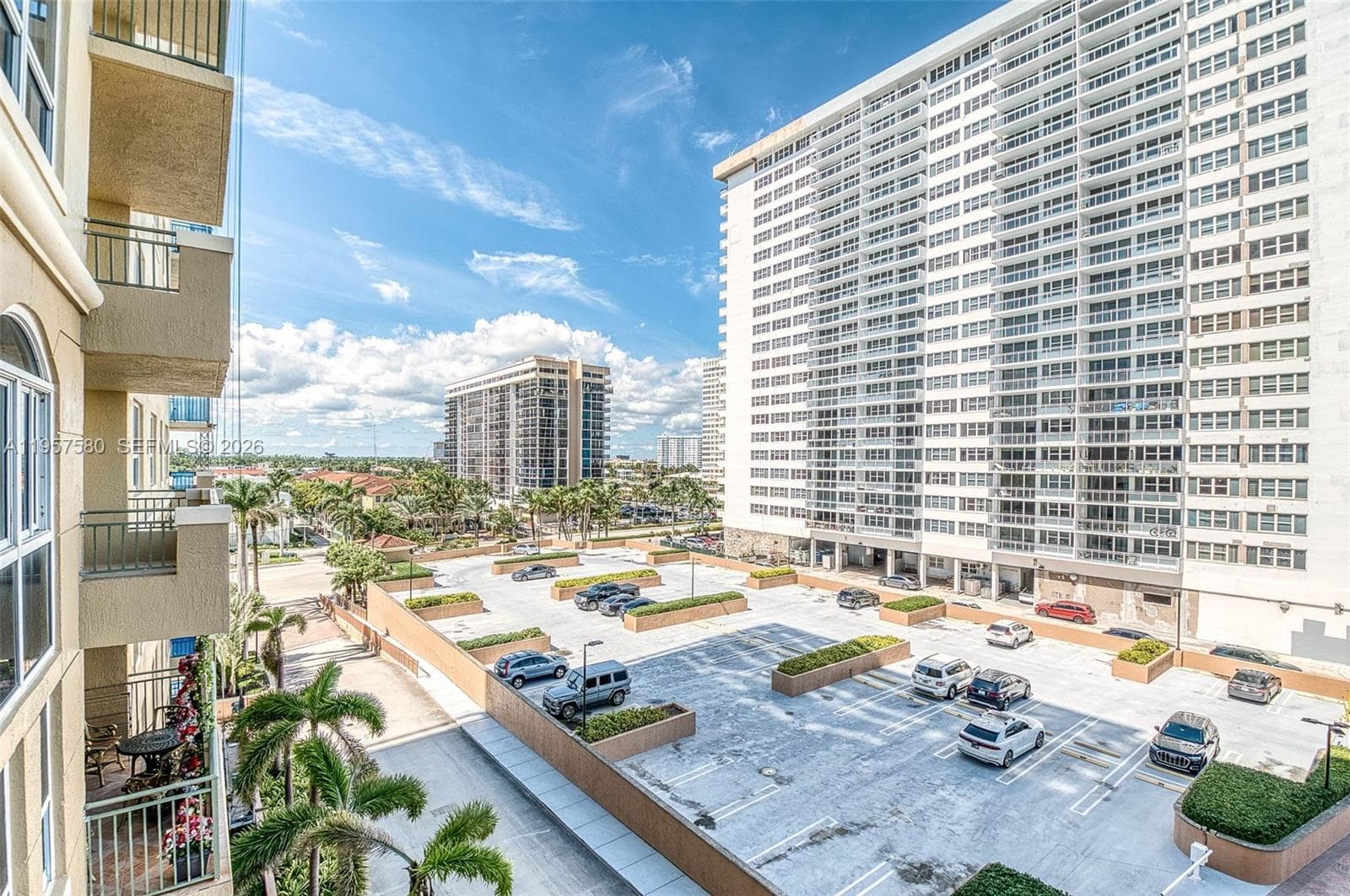 2080 S Ocean Dr 506 photo 9