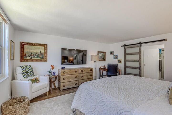 5440 N Ocean Drive 1502 photo 17