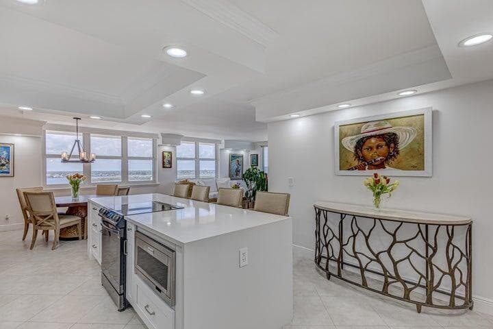 5440 N Ocean Drive 1502 photo 7