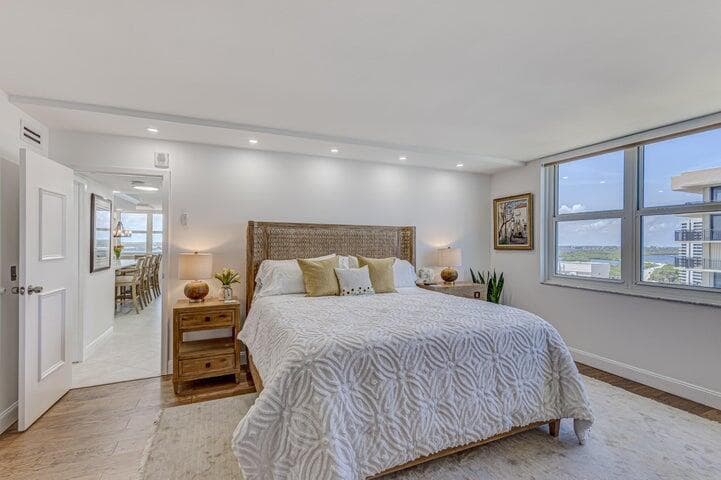 5440 N Ocean Drive 1502 photo 21