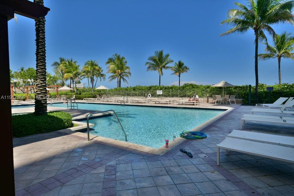 2080 S Ocean Dr 303 photo 12