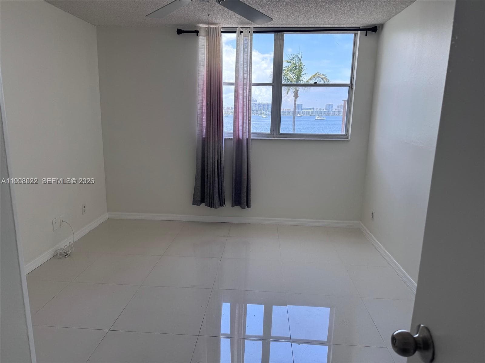 2821 N Miami Beach Blvd 3L photo 22