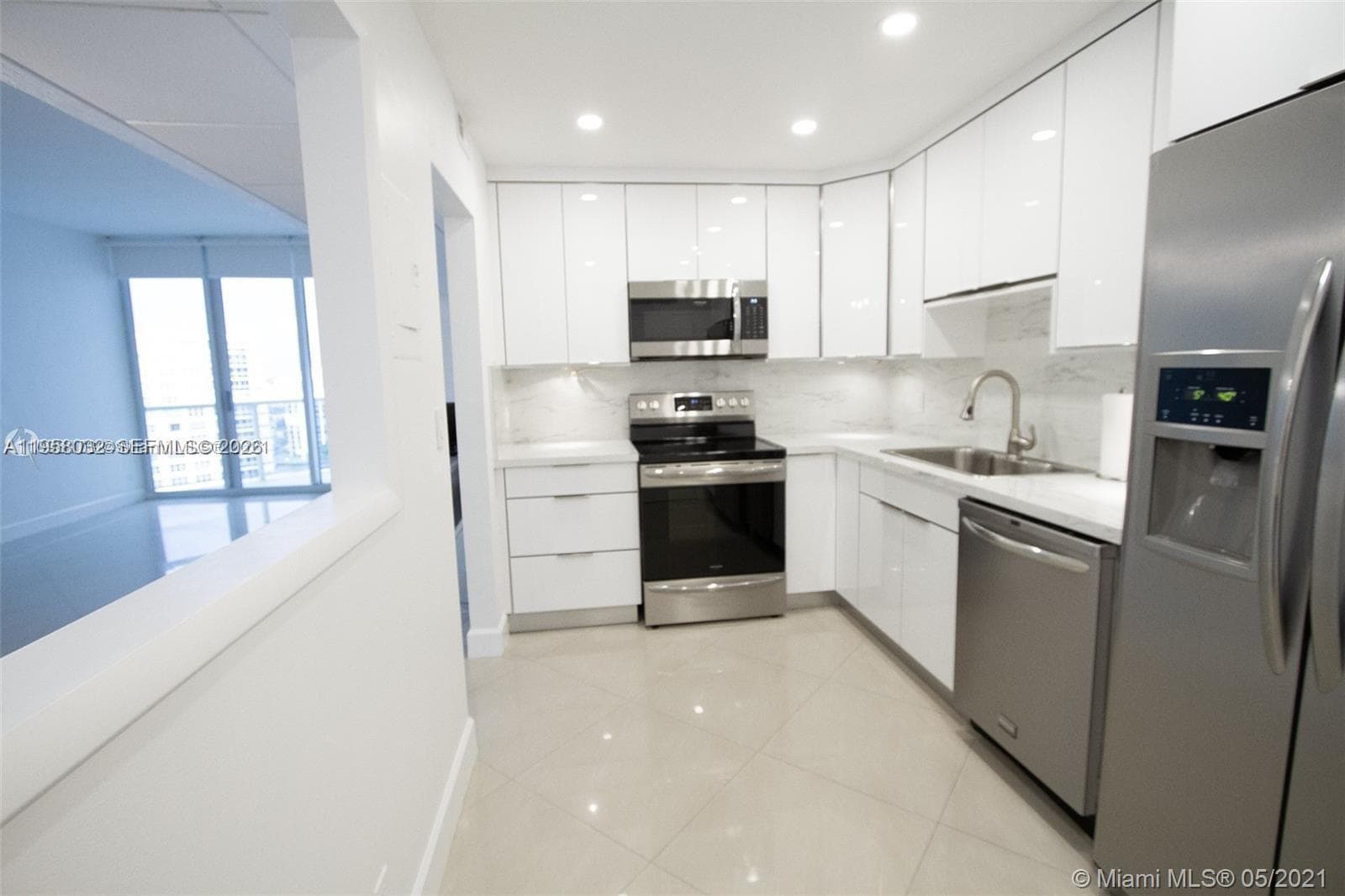 3801 S Ocean Dr PH16S photo 11