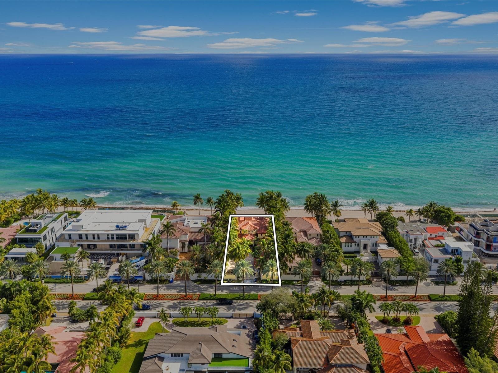 555 Ocean Boulevard photo 4