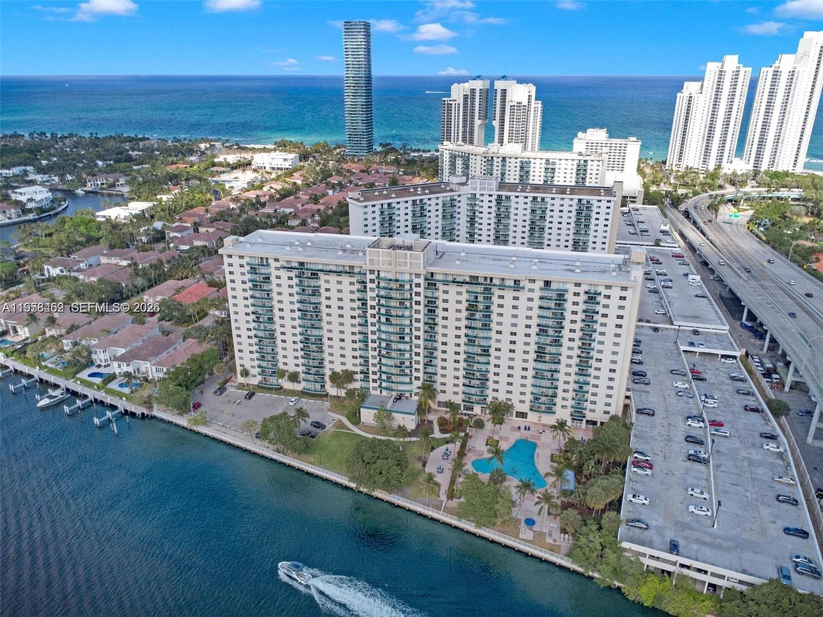19390 Collins Ave 302A photo 1