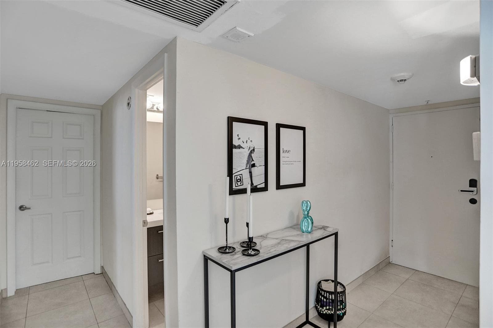 19390 Collins Ave 302A photo 19