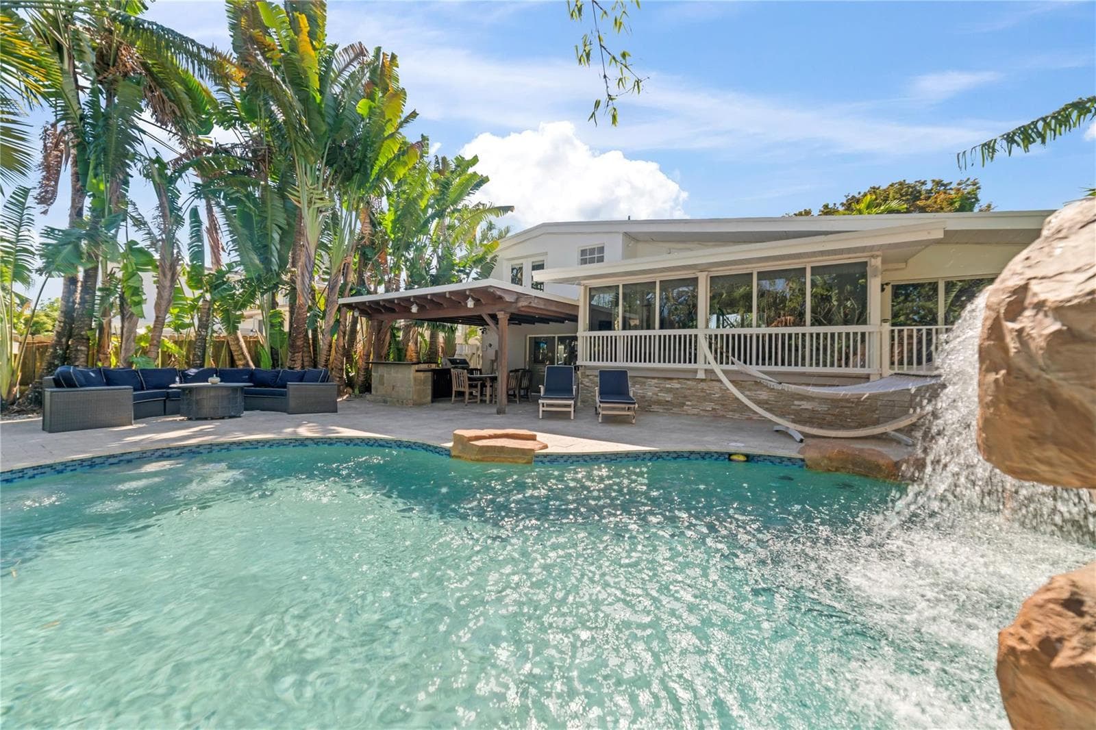 2518 Whale Harbor Lane photo 2