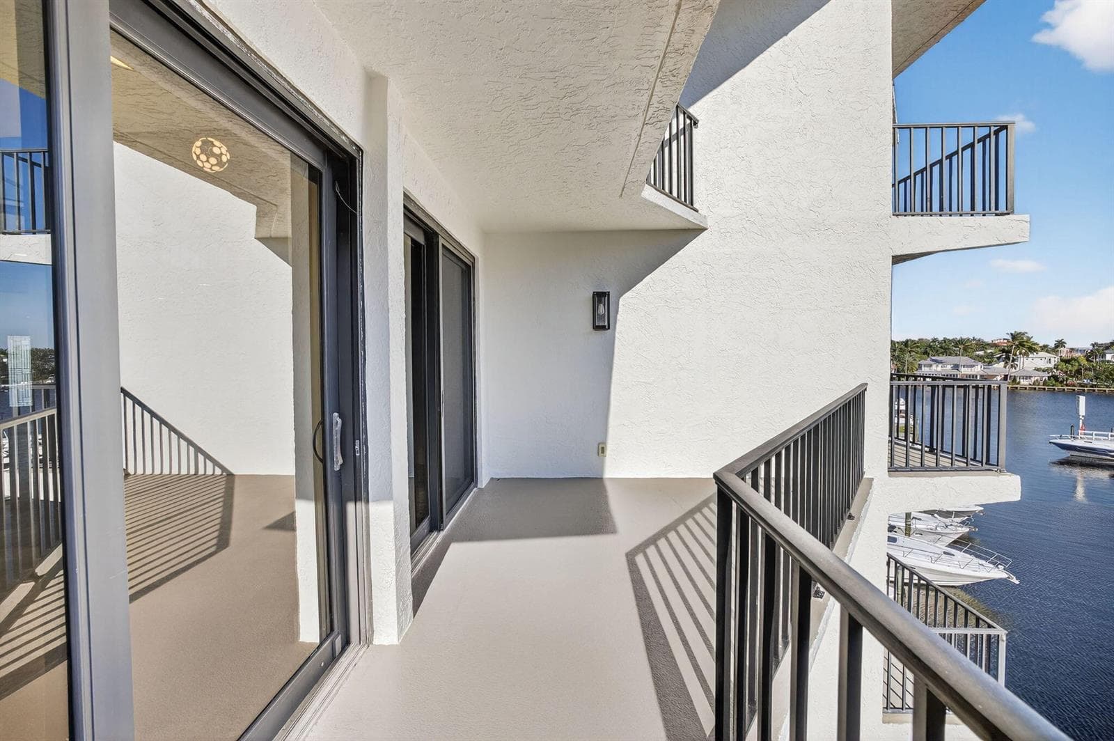 1035 S Federal Highway 402 photo 25