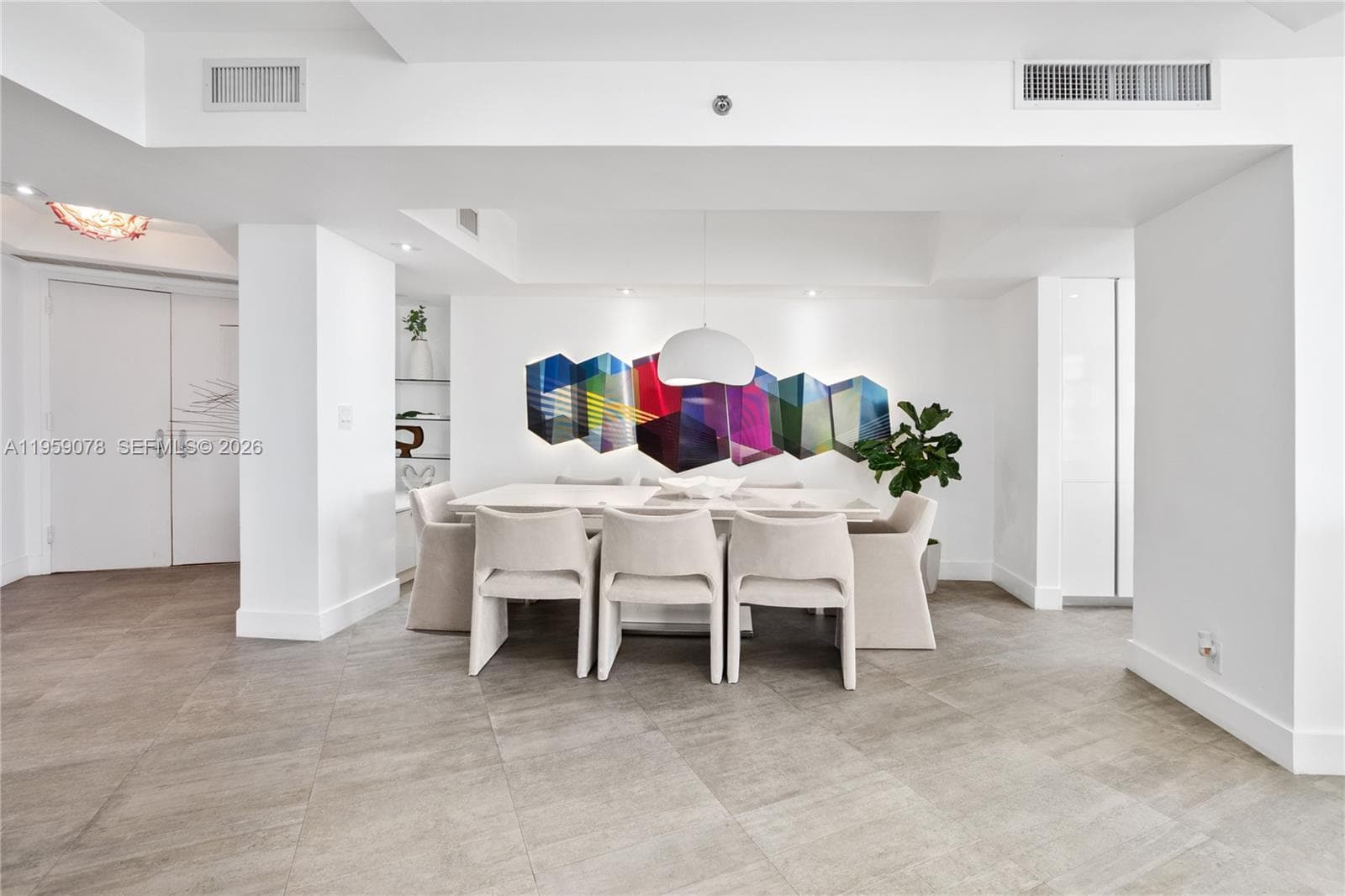 20281 E Country Club Dr 808 photo 11