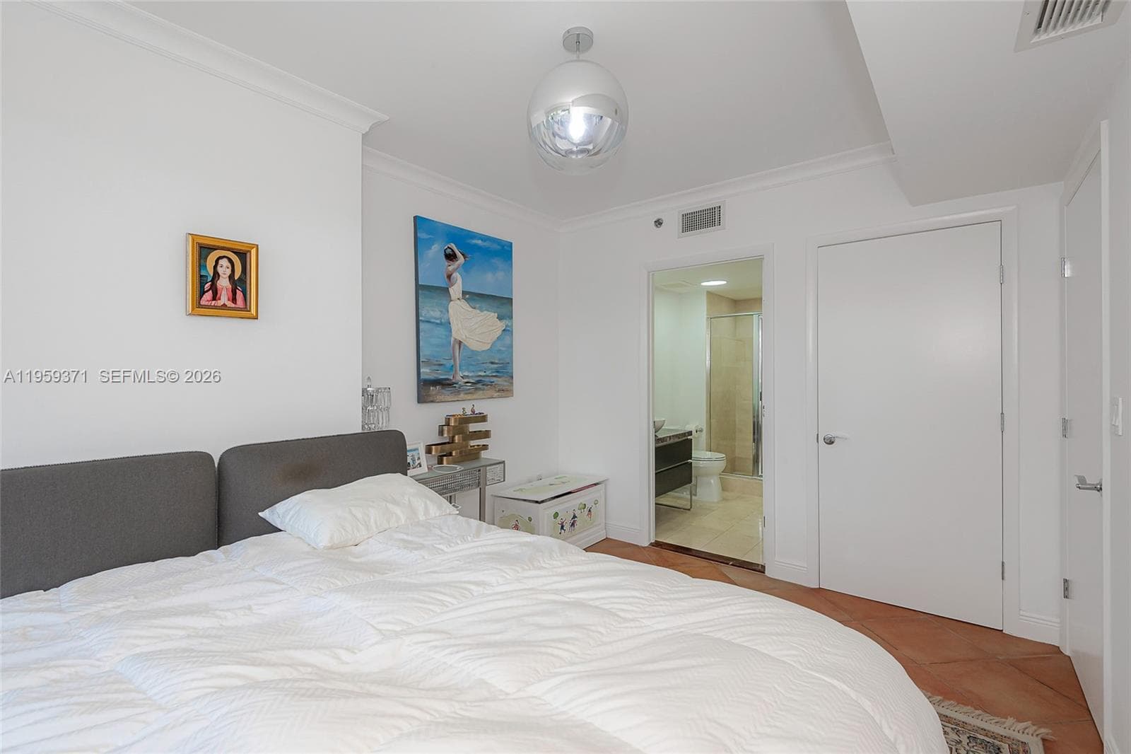 1850 S Ocean Dr 408 photo 23