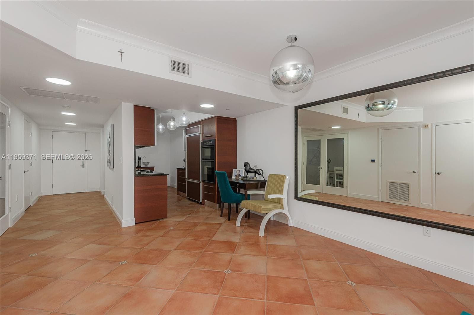 1850 S Ocean Dr 408 photo 7