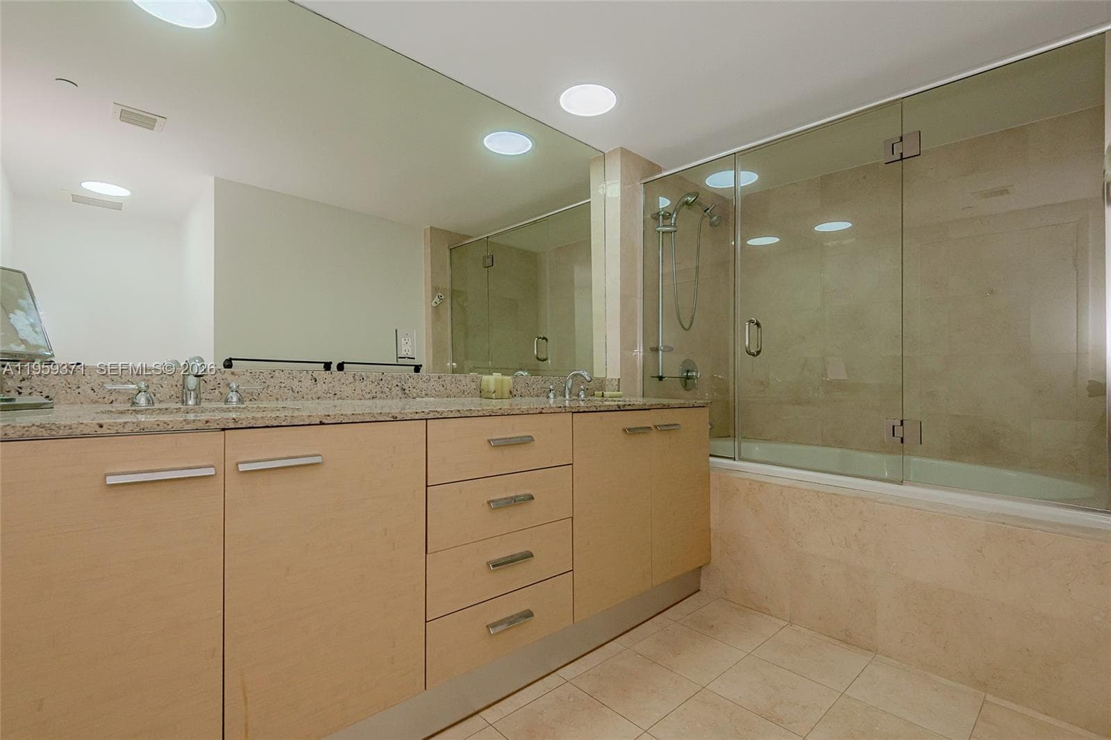 1850 S Ocean Dr 408 photo 20