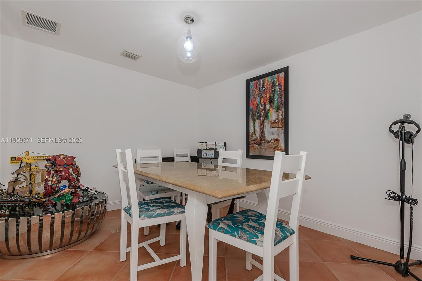1850 S Ocean Dr 408 photo 14