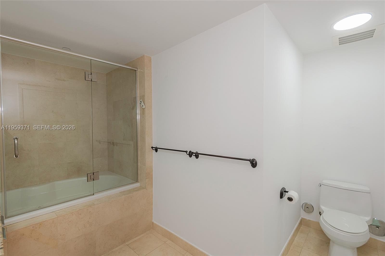 1850 S Ocean Dr 408 photo 21