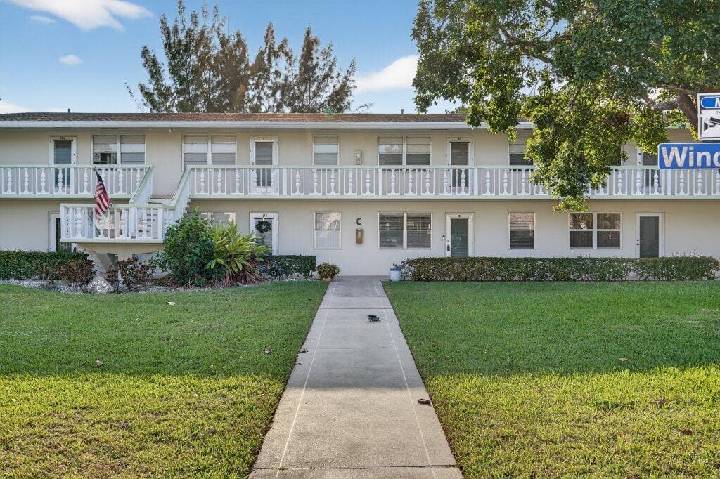 56 Windsor C photo 1