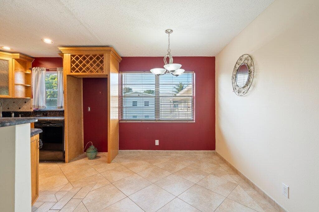 56 Windsor C photo 10