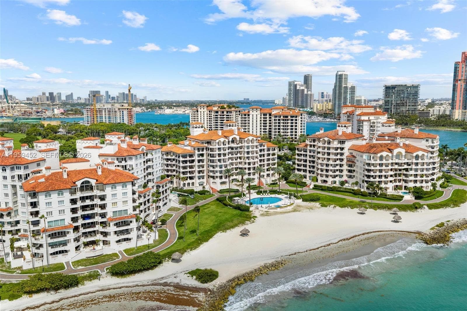 7600 N Fisher Island Dr 7662 photo 10