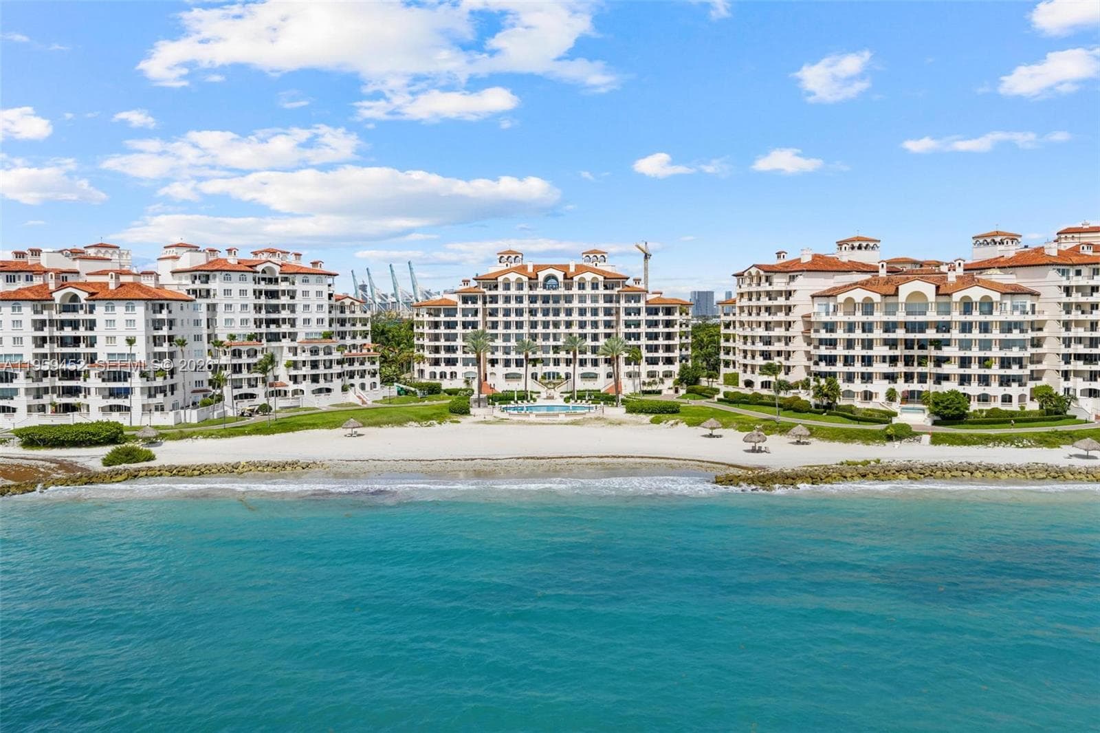 7600 N Fisher Island Dr 7662 photo 4