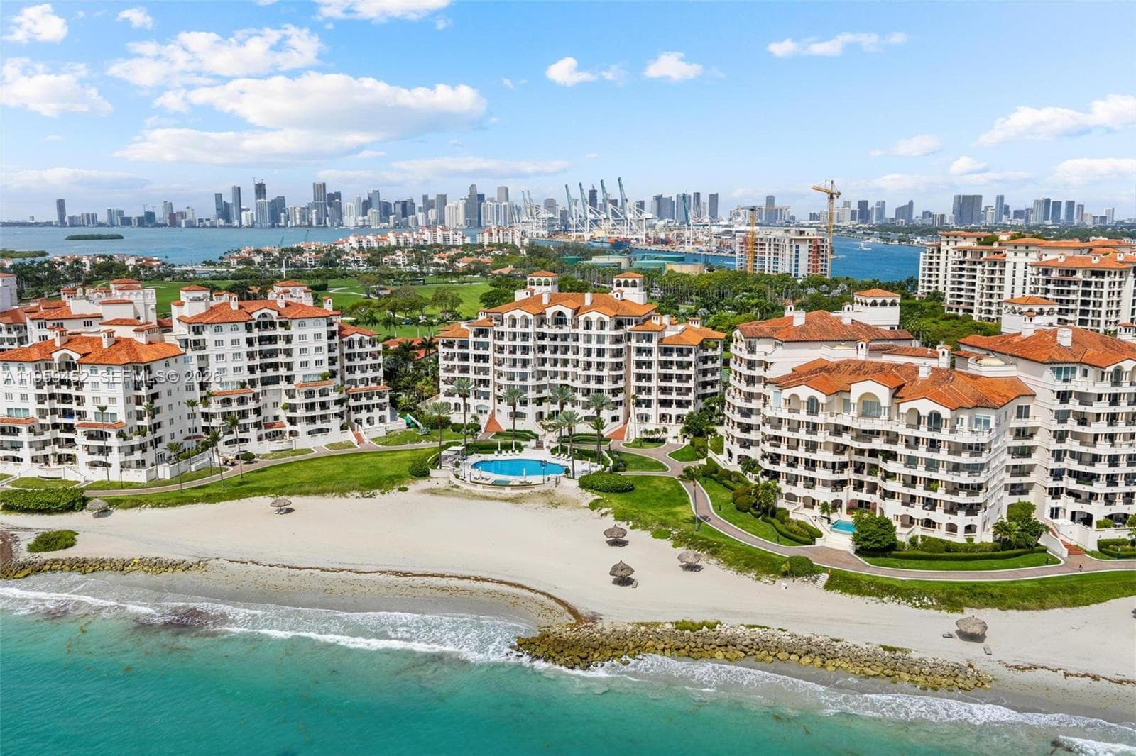 7600 N Fisher Island Dr 7662 photo 8