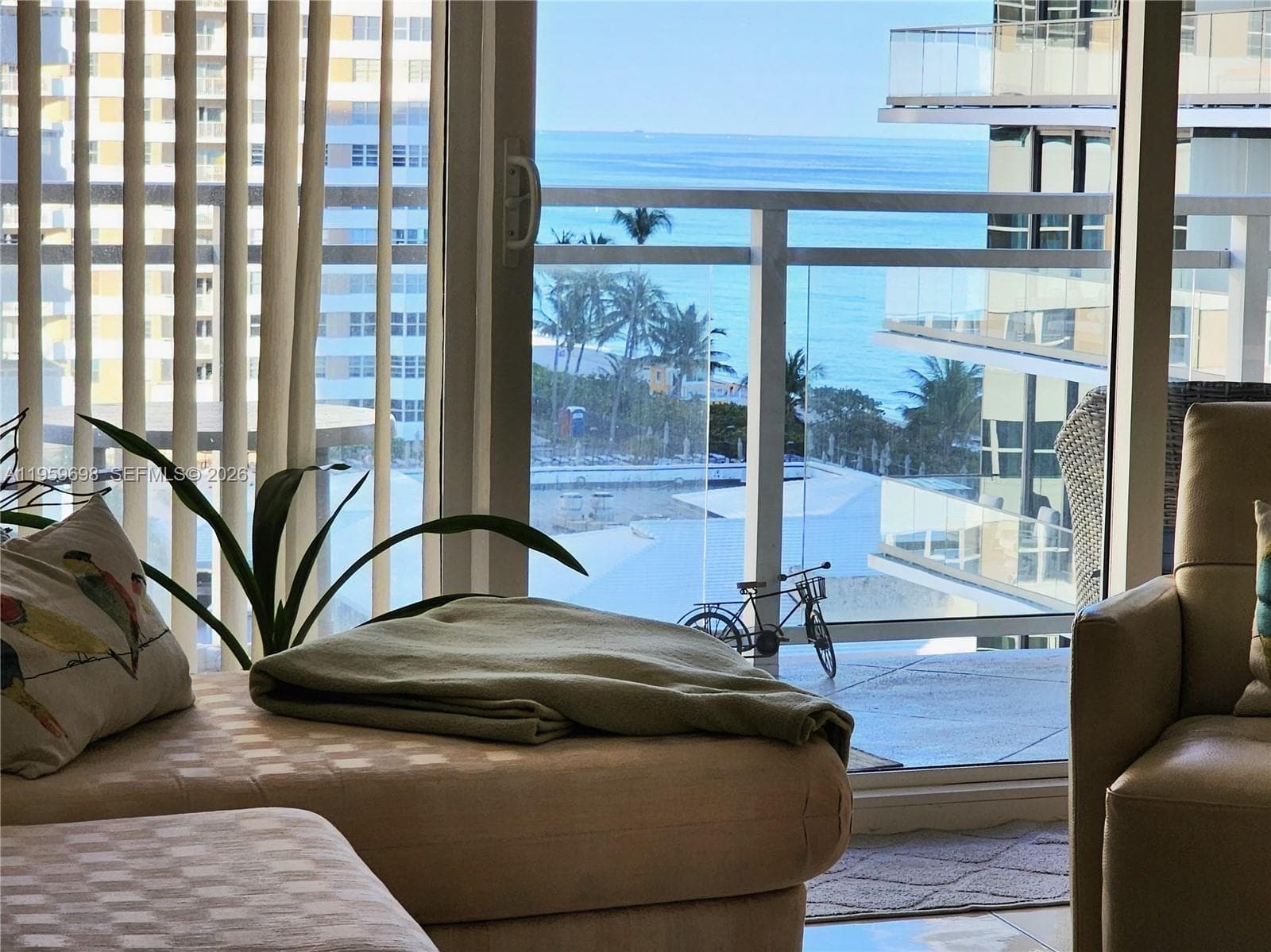 2030 S Ocean Dr 823 photo 9