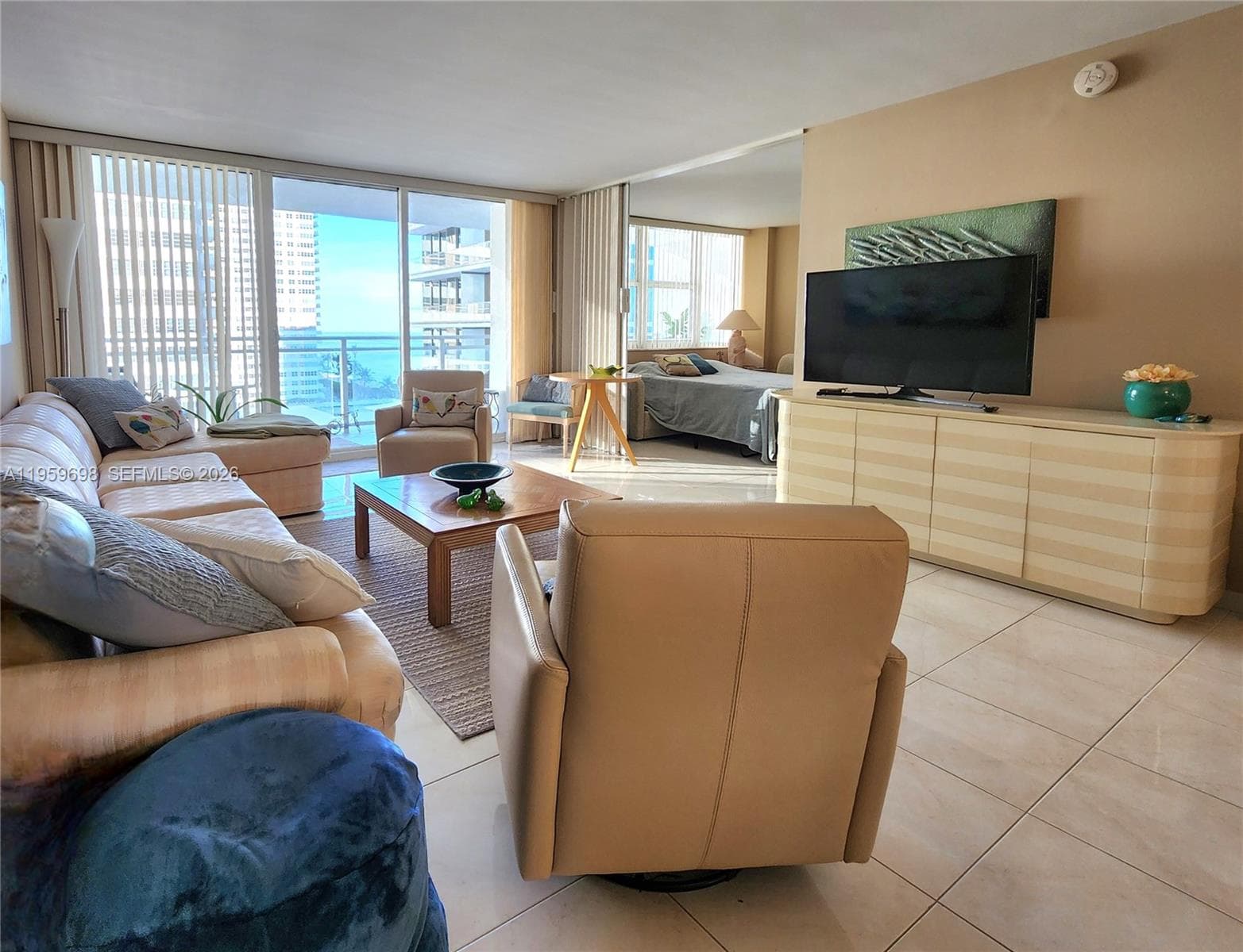 2030 S Ocean Dr 823 photo 19