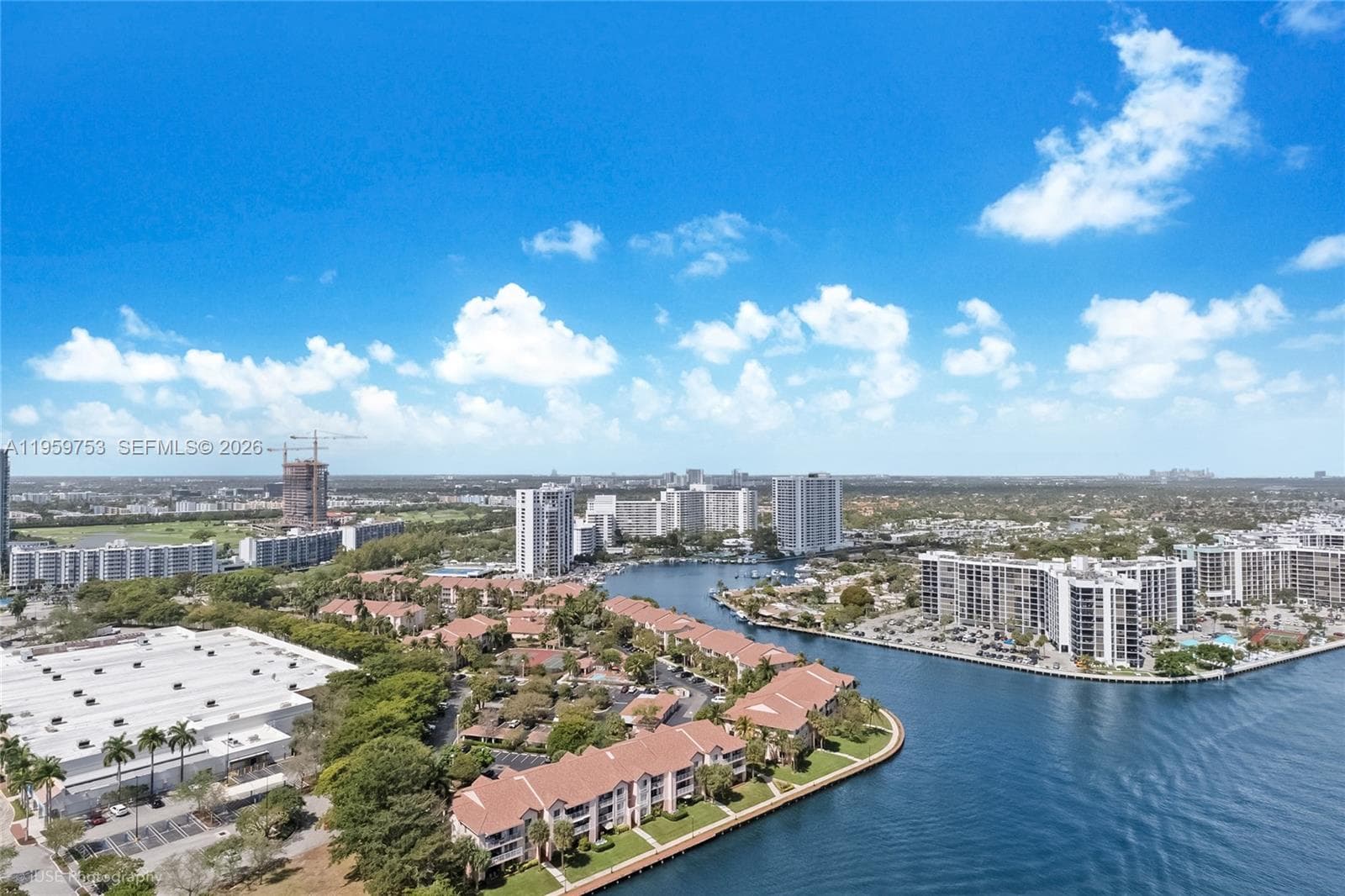 4010 S Ocean Dr R2204 photo 3