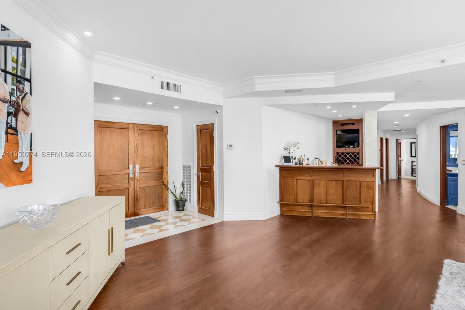 1900 Sunset Harbour Dr PH03 photo 4