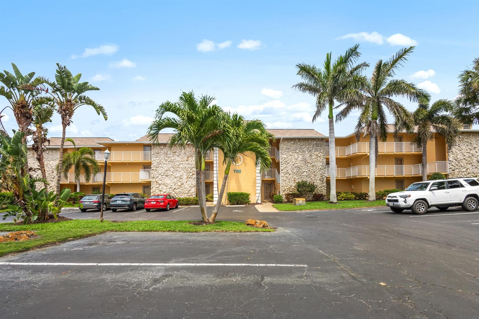 2400 S Ocean Drive 734 photo 7
