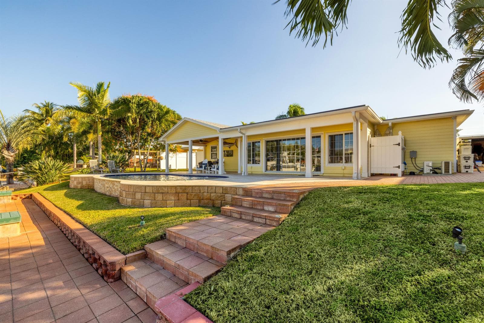 733 Jacana Way photo 23