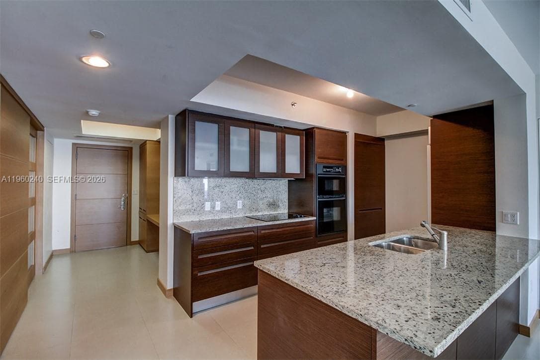1830 S Ocean Dr 4404 photo 3