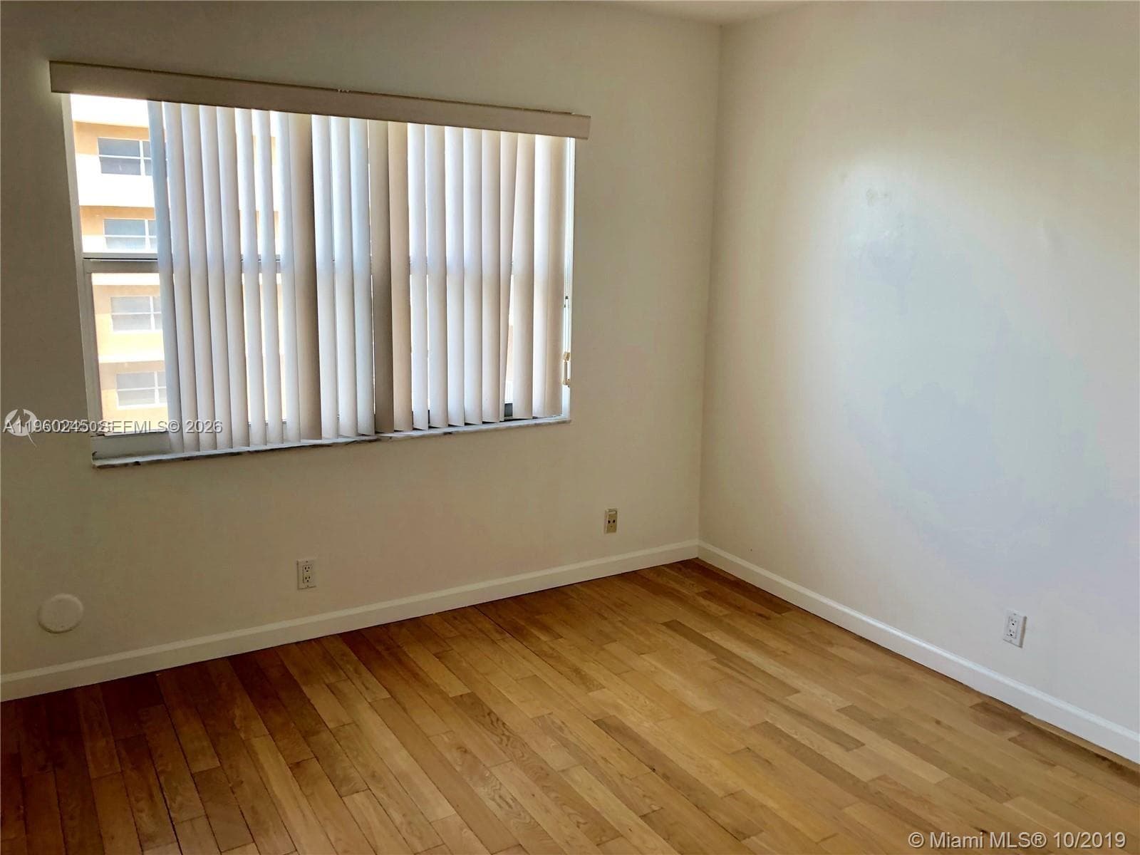 121 Golden Isles Dr 407 photo 18
