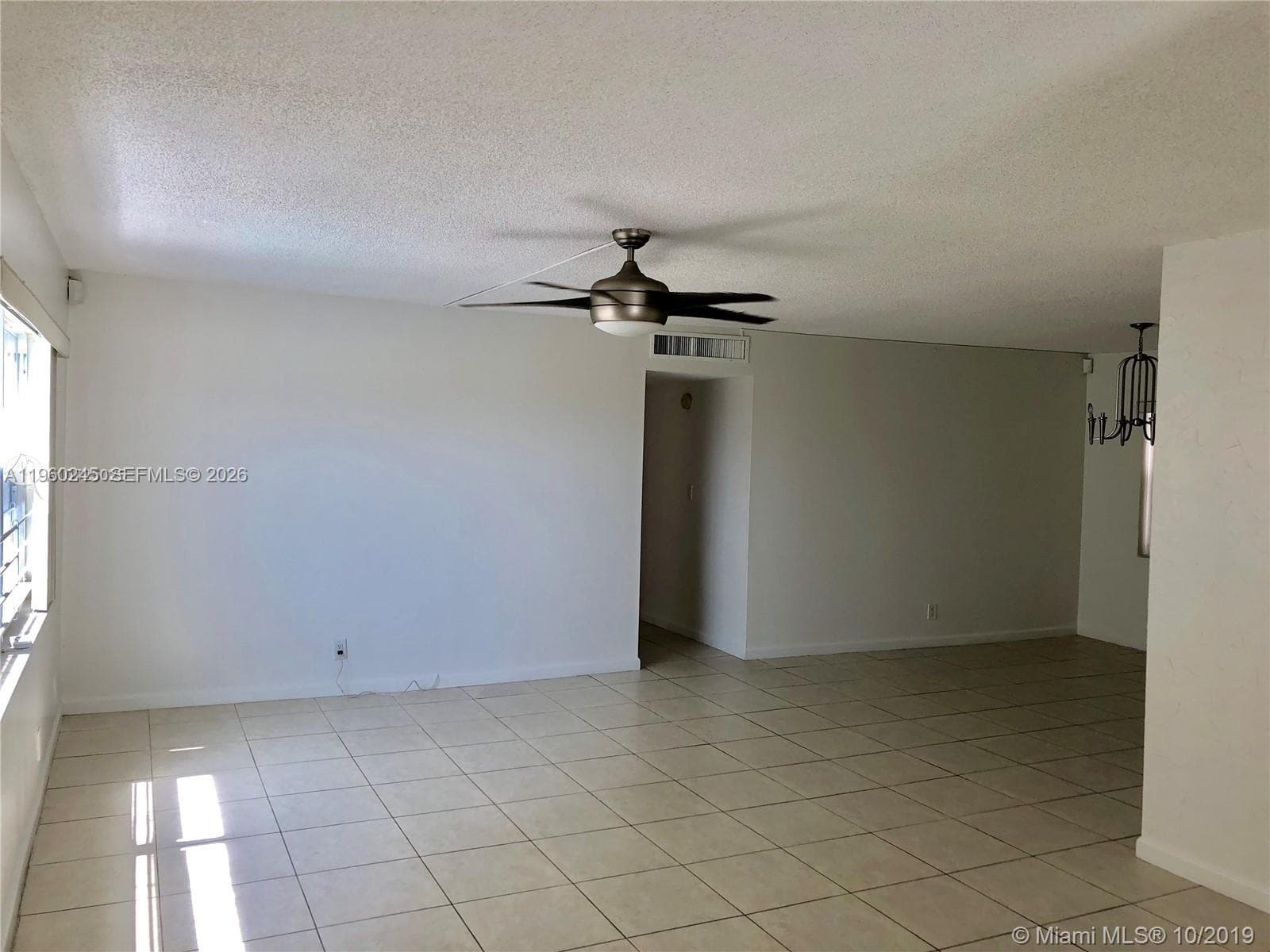 121 Golden Isles Dr 407 photo 8
